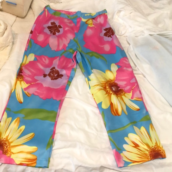 Multi colored capris - Picture 1 of 5